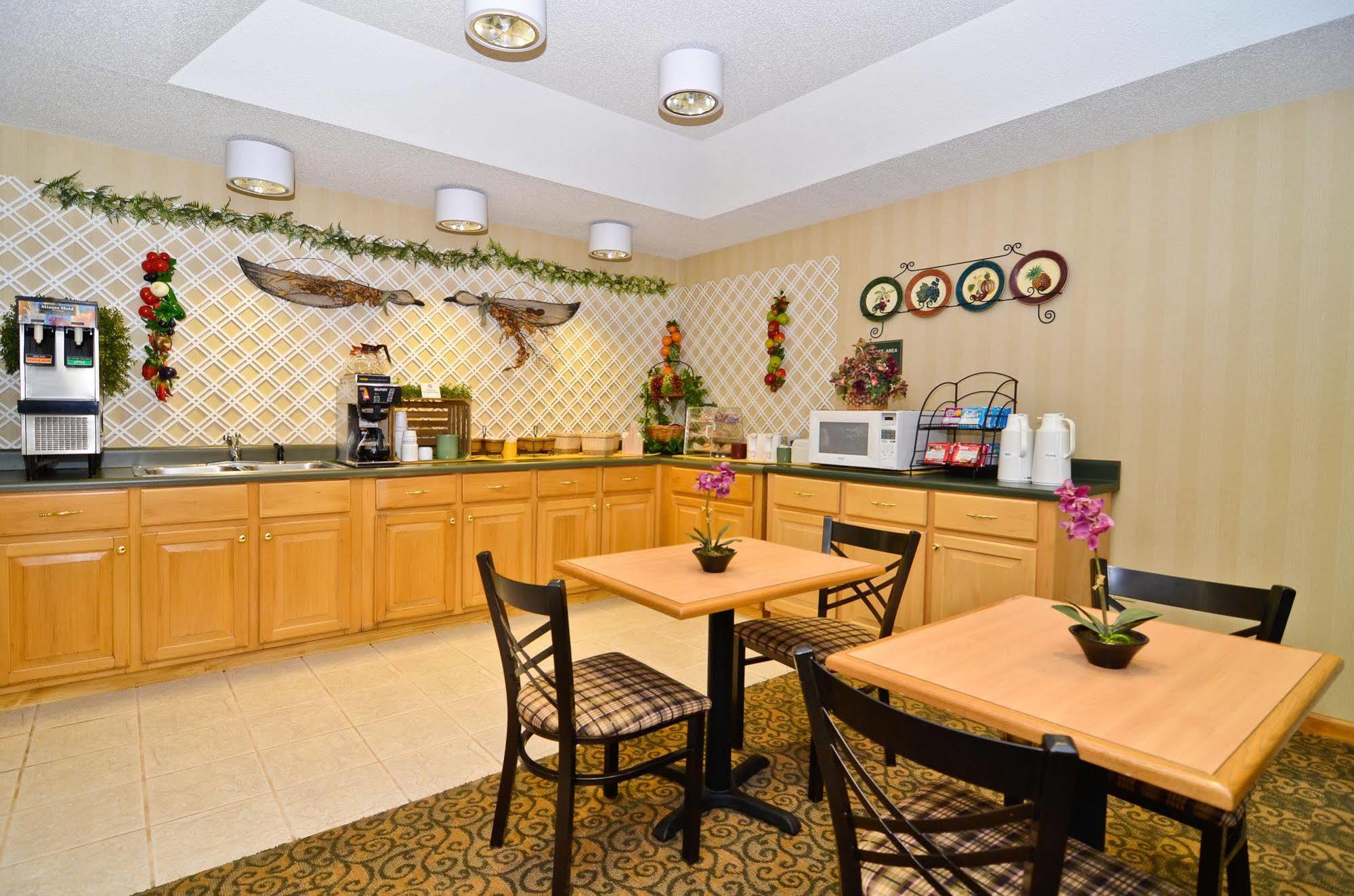 Best Western Hawkinsville Inn & Suites Ресторант снимка
