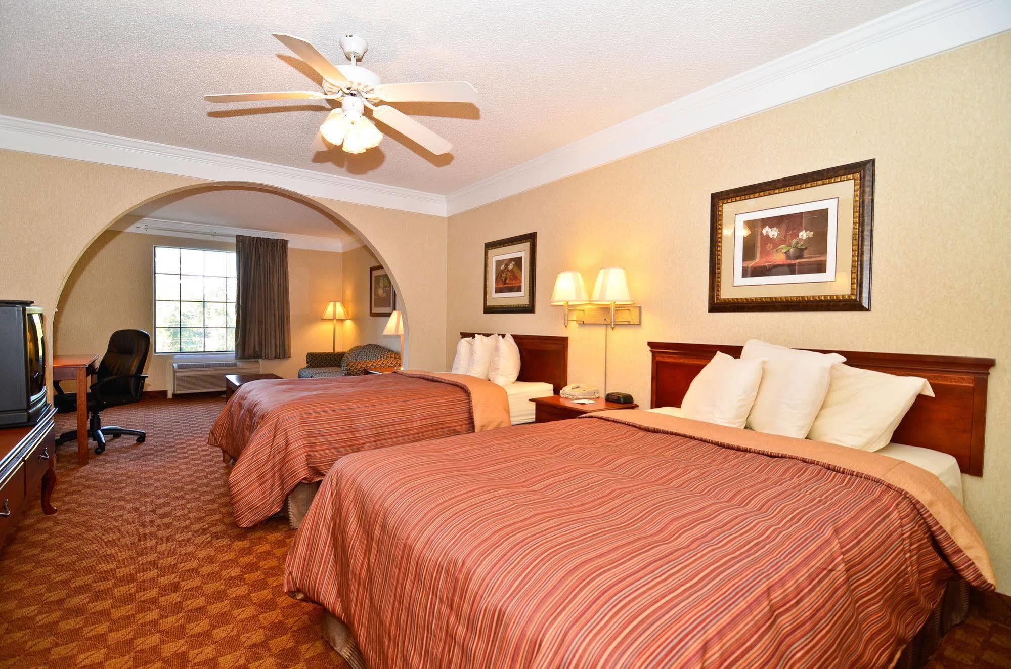 Best Western Hawkinsville Inn & Suites Екстериор снимка