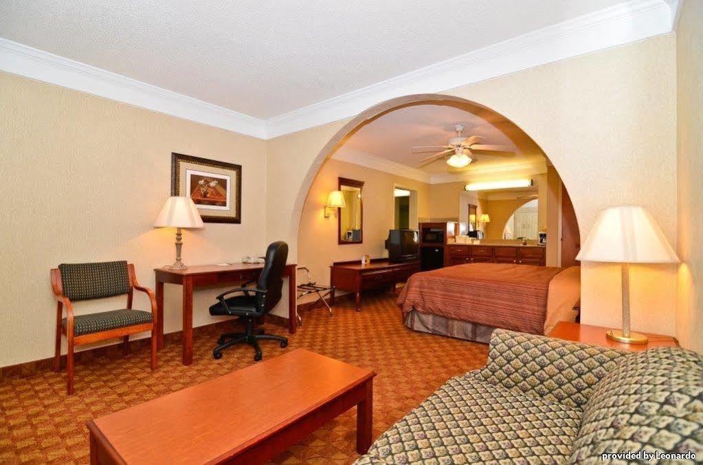 Best Western Hawkinsville Inn & Suites Екстериор снимка